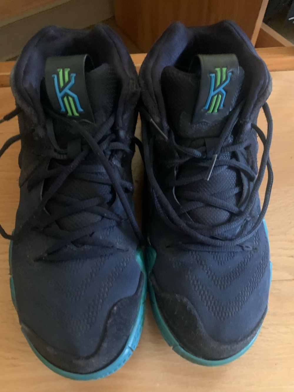 Used Nike Kyrie 4 Basketball shoes